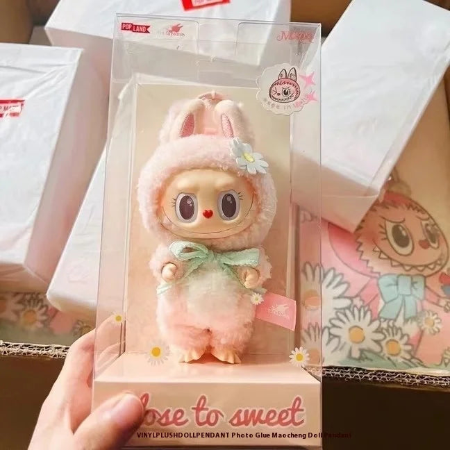Labubu™ Sweetheart Doll – Mokoko 1st Gen Remastered Mini Plush Pendant | 17CM Vinyl Kawaii Collectible by Hot Toys