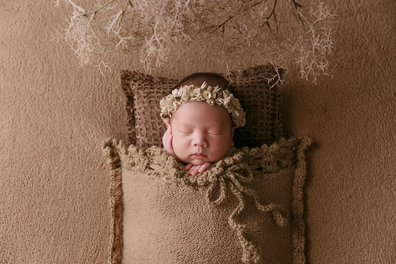 Baby Sleeping Bag Blanket – Brown Newborn Photography Prop for 0–6 Months