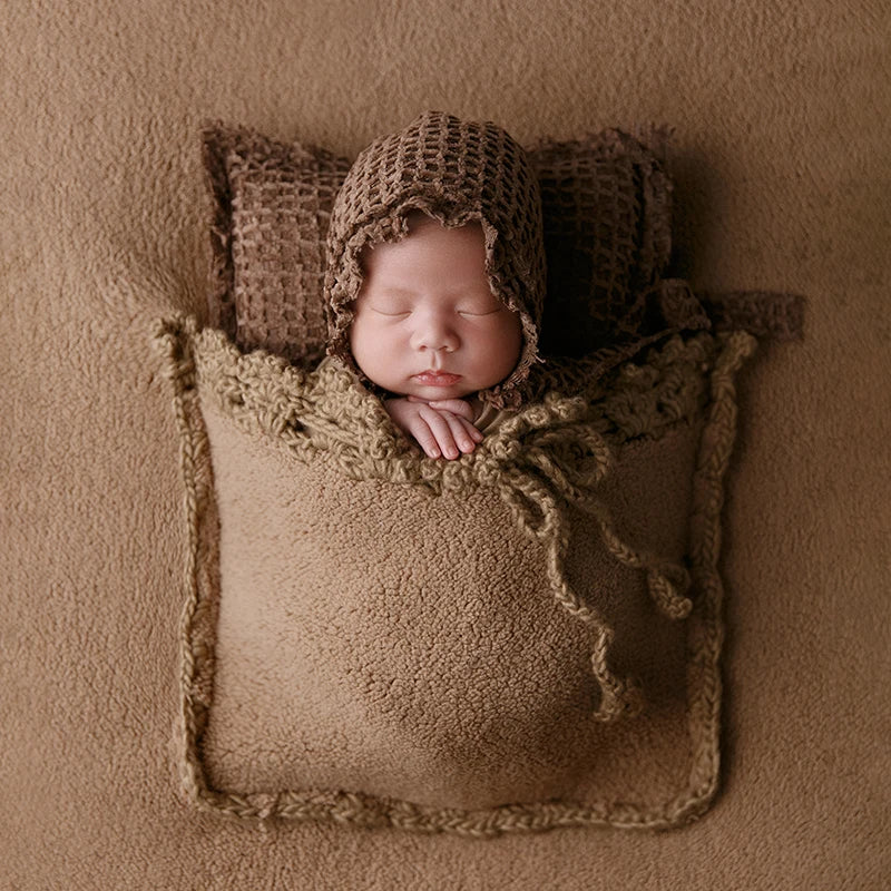 Baby Sleeping Bag Blanket – Brown Newborn Photography Prop for 0–6 Months