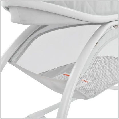 2-in-1 Baby Rocking Bassinet with Music