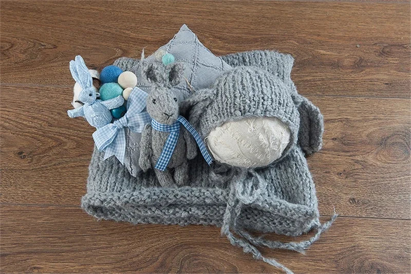 📷 DVOTINST™ Newborn Photography Set – 3PCS Baby Photo Props in Beige (Hat, Wrap & Doll) | Unisex Soft Outfit for 0–1Y